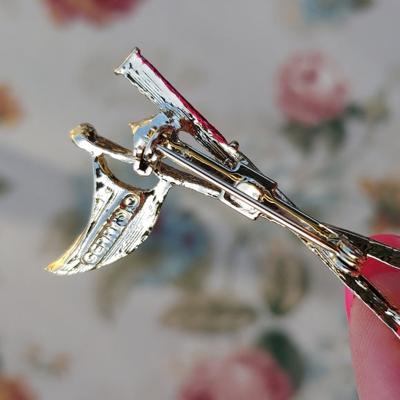 Vintage Gerry's Golf Flagstick and Club Brooch in a Gold Tone - Picture 7 of 12